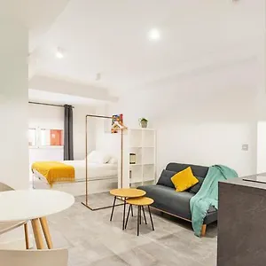 Loftinmalaga Aparthotel Malaga