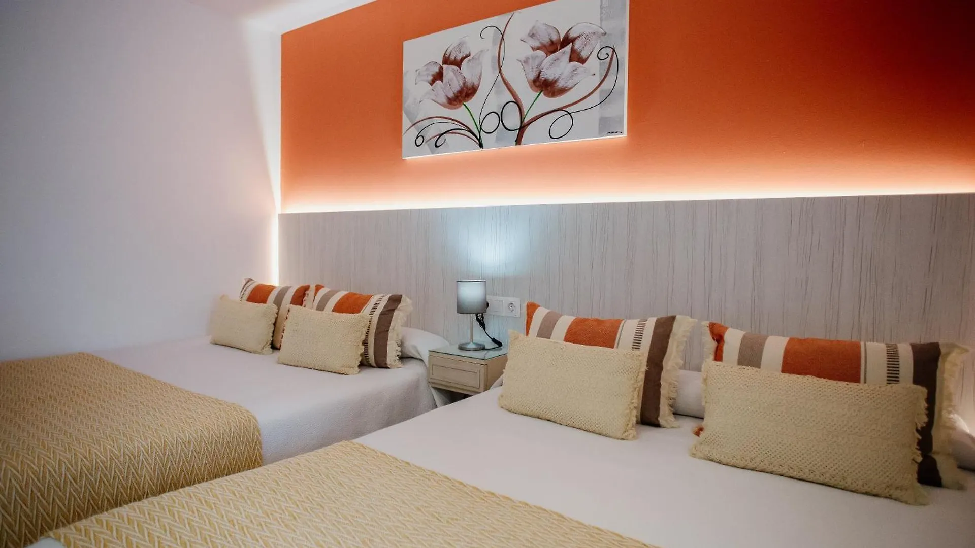 Apartamentos Turisticos Mastil 16 P2 Malaga Guest house